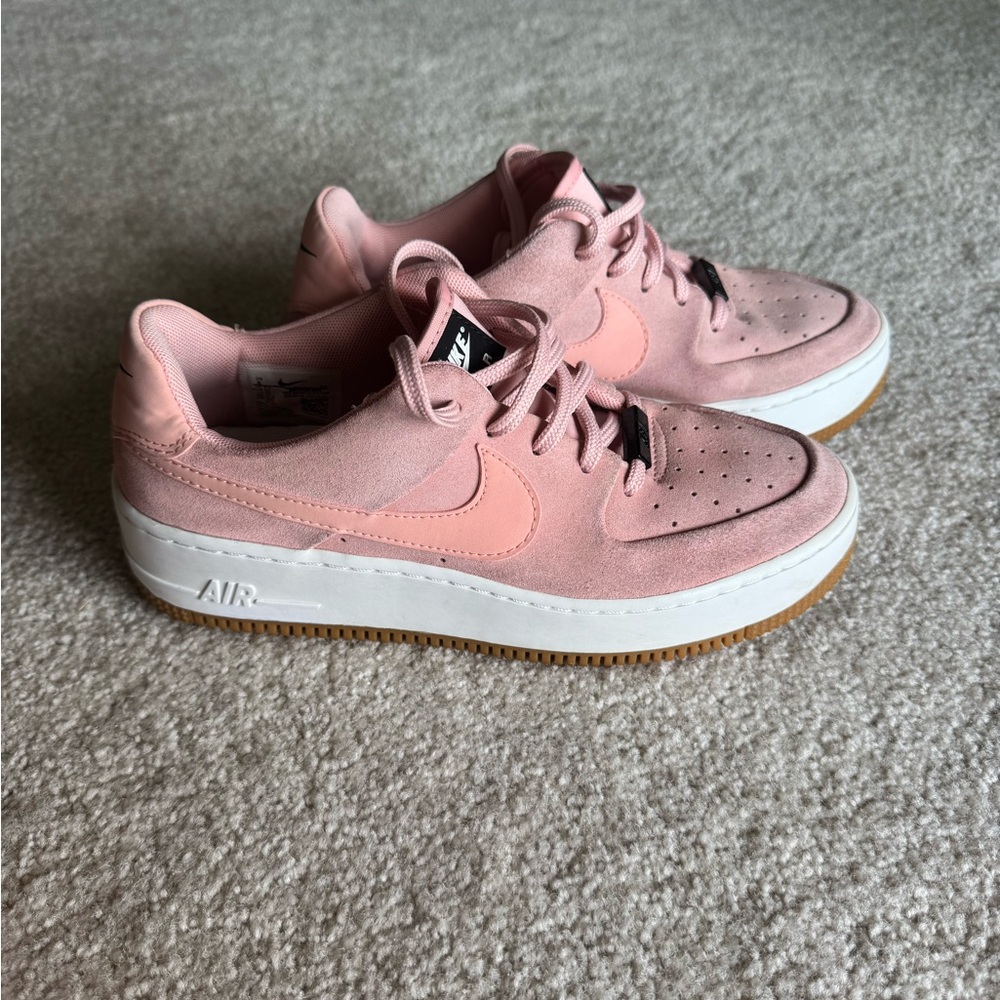 Nike (WMNS) Air Force Sage 1 Low 'Coral Stardust'